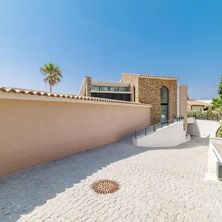 Beautiful House In Theoule-sur-mer Appartement Saint-Raphaël