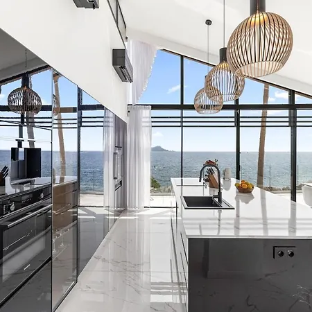 Beautiful House In Theoule-sur-mer Saint-Raphaël