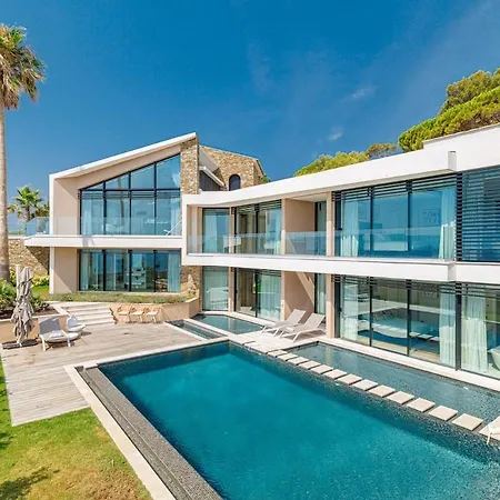 Beautiful House In Theoule-sur-mer Saint-Raphaël