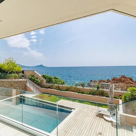Beautiful House In Theoule-sur-mer Saint-Raphaël