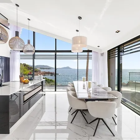 Beautiful House In Theoule-sur-mer * Saint-Raphaël